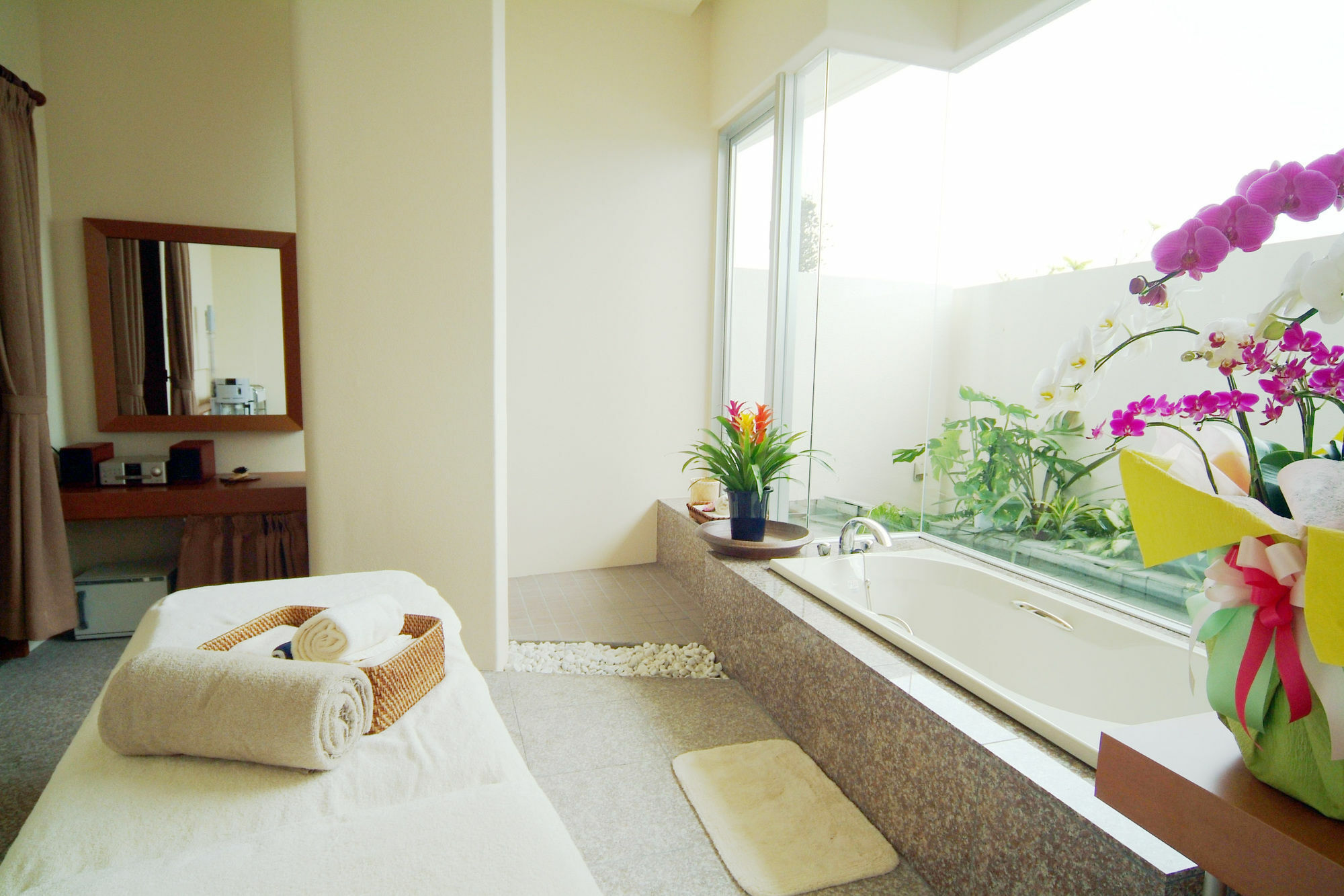 Em Wellness Kurashinohakko Lifestyle Resort Okinawa Екстер'єр фото